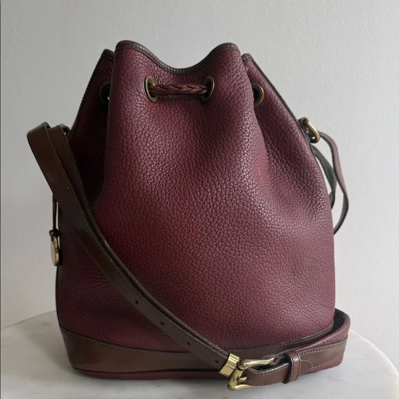 Dooney & Bourke Elegant Burgundy Leather Bucket Bag - Picture 2 of 11